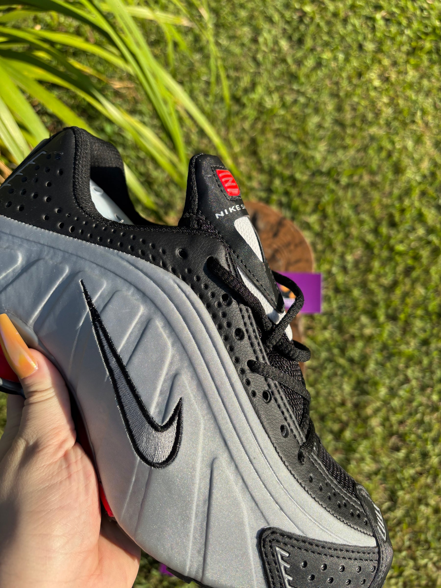 Nike Shox R4 " Cinza/Vermelho "